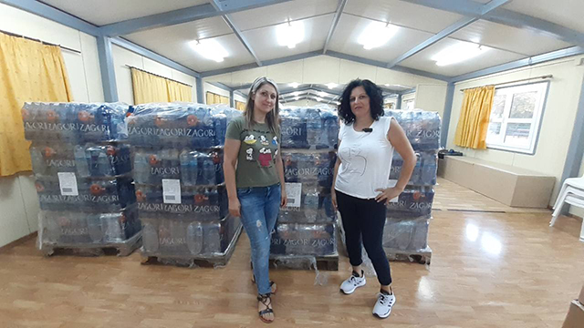 ΔΕΥΑΚ:-5.000-φιάλες-εμφιαλωμένου-νερού στους-κατοίκους-των-Φιλίππων