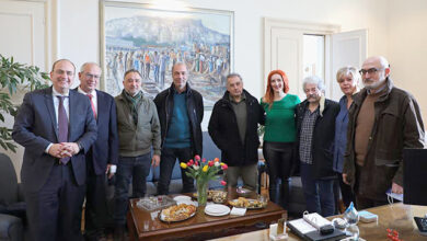 Ο-Δήμαρχος-Καβάλας,-Θόδωρος-Μουριάδης,-δέχτηκε-ευχές-για-την-ονομαστική-του-εορτή