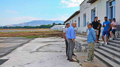 Επίσκεψη-του-δημάρχου-Καβάλας-στο-αεροδρόμιο-Αμυγδαλεώνα