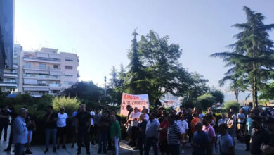 Διαμαρτυρία-αγροτών-στο-Διοικητήριο-–-Δεν-απέκλεισαν-νέες-κινητοποιήσεις