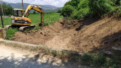 Οι-κάτοικοι-της-Νέας-Καρβάλης-ευχαριστούν-τον-Αλέξη-Πολίτη