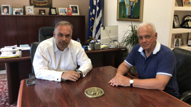Συνάντηση-του-Κ.-Σιμιτσή-με-τον-δήμαρχο-Θάσου