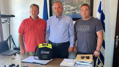 Διάθεση-αυτόματου-απινιδωτή-στο-Δημοτικό-Λιμενικό-Ταμείο-Θάσου