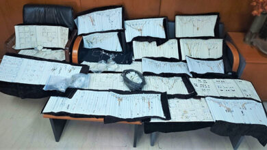 Άνοιξαν-αυτοκίνητο-και-έκλεψαν-κοσμήματα-αξίας-12.000-ευρώ