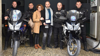Μία-μοτοσυκλέτα-πρόσφερε-η-εταιρεία-«Σκλαρής»-στην-ομάδα-ΔΙΑΣ-της-Καβάλας