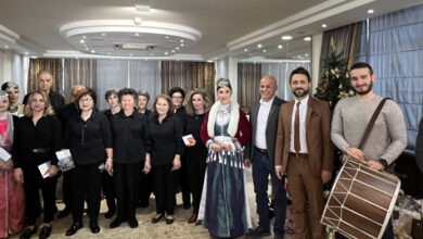 Πρωτοχρονιάτικα-κάλαντα-από-την-Λέσχη-Ποντίων-στον-Αντιπεριφερειάρχη