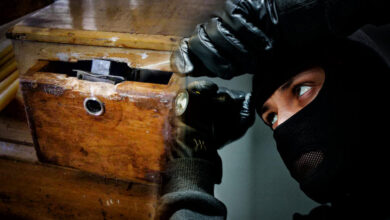 Καβάλα:-Ανήλικοι-διαρρήκτες-«τρύπωσαν»-σε-σπίτι-την-παραμονή-της-Πρωτοχρονιάς