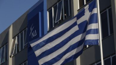 ΝΔ:-Απολύτως-καταδικαστέα-η-επίθεση-που-δέχτηκε-στο-σπίτι-του-ο-Κώστας-Καραμανλής
