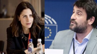 Υπόθεση-Γεωργούλη:-Σάλος-με-ανάρτηση-υποψήφιας-βουλευτή-του-ΣΥΡΙΖΑ-εναντίον-της-Χρονοπούλου-–-Να-παραιτηθεί-ζητά-το-ΠΑΣΟΚ