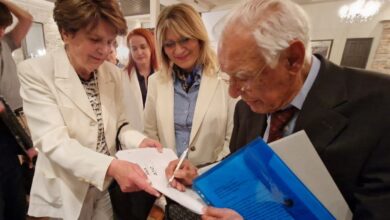 Μαίρη-Χατζηκωνσταντίνου:-Η-αναπτυξιακή-και-αυτόδιοικητική-ιστορία-του-τόπου-μέσα-από-το-βιβλίο-του-Πέτρου-Παναγιώτου