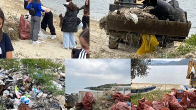 Εργασίες-καθαρισμού-στην-παραλία-του-Βρασίδα-απο-μαθητές-του-Γυμνασίου-Νέας-Περάμου