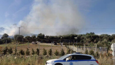 Ένας-ύποπτος-για-την-πυρκαγιά-στην-παραλία-Ελαιοχωρίου