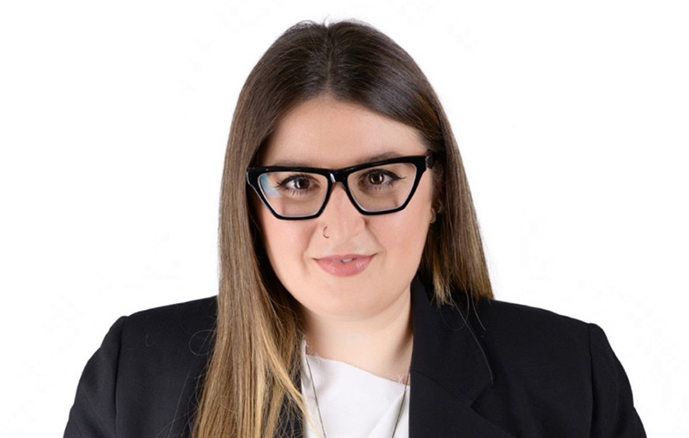 Ένα-σύγχρονο-πεντάστερο-κάμπινγκ-στον-«Μπάτη»