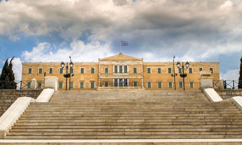 Βουλή:-Αρχίζει-η-«μάχη»-για-τον-κρατικό-Προϋπολογισμό-του-2024-–-Τα-μέτρα-που-προβλέπει