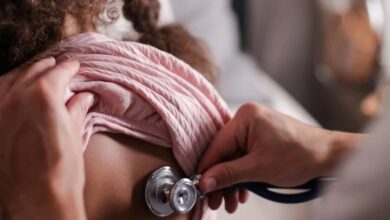 Πονοκέφαλος-το-εκρηκτικό-κοκτέιλ-ιώσεων-–-Ποιες-κυκλοφορούν-φέτος-και-τι-πρέπει-να-προσέχουν-οι-γονείς