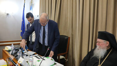 Έκοψαν-βασιλόπιτα-στο-Δημοτικό-Συμβούλιο-Καβάλας