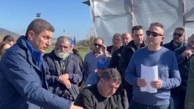 Αγρότες:-Στο-μπλόκο-της-Βοιωτίας-ο-Αυγενάκης-–-”Είμαστε-στο-πλευρό-τους-με-αξιοπιστία,-μεθοδικότητα-και-σοβαρότητα”