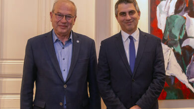 Επίσκεψη-του-Υφυπουργού-Πολιτισμού-Χρίστου-Δήμα-στο-Δημαρχείο-Καβάλας