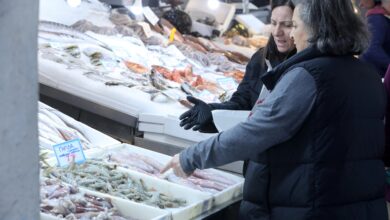 Αυγενάκης:-«Σαφάρι»-ελέγχων-σε-αγορά-και-πύλες-εισόδου-ενόψει-Πάσχα-–-Ξεκίνησαν-οι-έλεγχοι-σε-ελαιόλαδο-και-μέλι