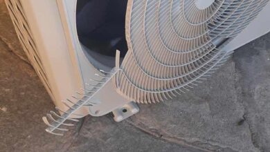 Μια-κοινωνία-παρακολουθεί-με-απάθεια-τα-«καλόπαιδά»-της-να-προξενούν-κάθε-είδους-καταστροφές-σε-γήπεδα-,-σχολεία,-ΚΑΠΗ,-παιδικές-χαρές-και-δεν-αντιδρά