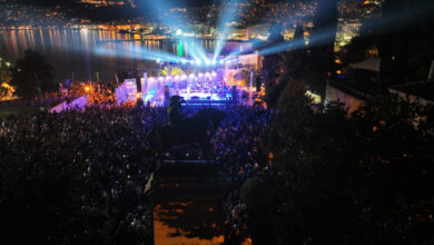 cosmopolis-festival:-Εντυπωσιακή-έναρξη-με-συναυλία-Μάλαμα-Καραπατάκη