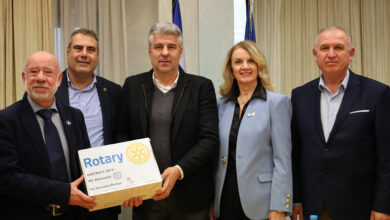 Δωρεά-drone-στην-Περιφέρεια-ΑΜΘ-από-τους-Ροταριανούς-Ομίλους-«Κομοτηνή»-και-«Ροδόπη»