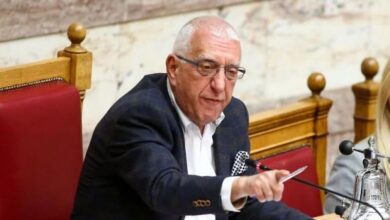 Νικήτας-Κακλαμάνης:-Πρόεδρος-της-Βουλής-με-247-ψήφους