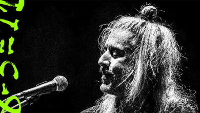 Συναυλία-του-Γιάννη-Χαρούλη-στο-Αρχαίο-Θέατρο-Φιλίππων