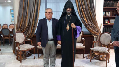 Επίσκεψη-του-Μητροπολίτη-της-«Ορθόδοξης-Αρμενικής-Εκκλησίας»-στον-Θ.-Μαρκόπουλο