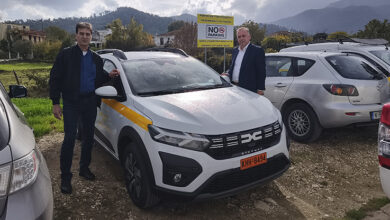 Παραλαβή-ενός-καινούργιου-οχήματος-«dacia-sandero»-από-τον-Δήμο-Θάσου
