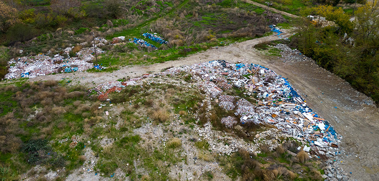 Δήμος-Καβάλας:-Έλεγχοι-και-πρόστιμα-για-παράνομη-ρίψη-μπαζών-και-απορριμμάτων-στο-Περιγιάλι