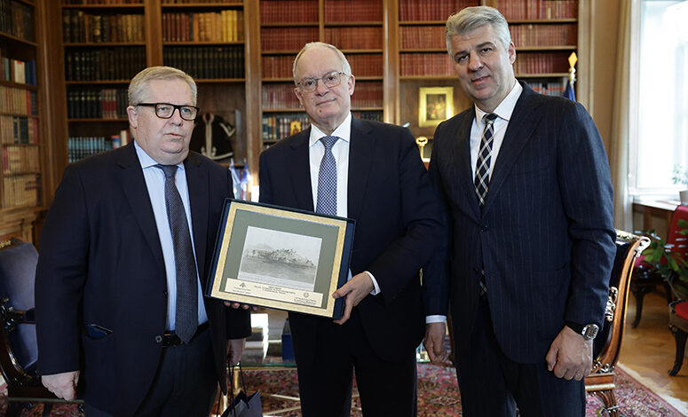 Χρ-Τοψίδης-και-Θ.-Μαρκόπουλος-στον-Πρόεδρο-της-Δημοκρατίας