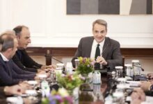 Μητσοτάκης-σε-αγρότες:-Δεν-περιμένω-να-συμφωνήσουμε-σε-όλα,-προσβλέπω-σε-μία-ουσιαστική-συζήτηση