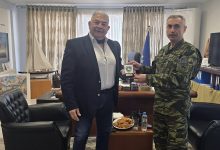 Επίσκεψη-του-Διοικητή-της-20ης-Τεθωρακισμένης-Μεραρχίας-στον-Δήμαρχο-Νέστου