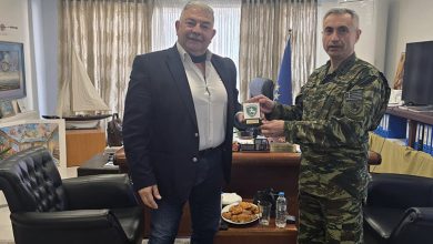 Επίσκεψη-του-Διοικητή-της-20ης-Τεθωρακισμένης-Μεραρχίας-στον-Δήμαρχο-Νέστου