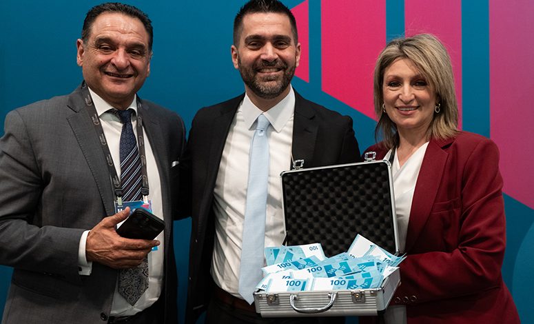 Το-alexandrou-chora-και-η-kourtidis-group-στην-κορυφή-του-κόσμου