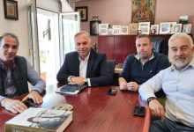 Συνάντηση-του-Δημάρχου-Θάσου-με-τον-Πρόεδρο-του-Συνδέσμου-Επιχειρήσεων-Μαρμάρου-Μακεδονίας–Θράκης