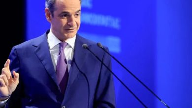Ο-Μητσοτάκης-μιλάει-(και-το-εννοεί)-για-κάλπες-το-2027-χωρίς-εσωκομματικές-εντάσεις,-«κλειδώνει»-ο-νέος-γραμματέας-της-ΝΔ