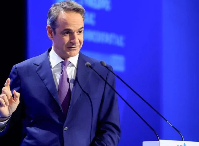 Ο-Μητσοτάκης-μιλάει-(και-το-εννοεί)-για-κάλπες-το-2027-χωρίς-εσωκομματικές-εντάσεις,-«κλειδώνει»-ο-νέος-γραμματέας-της-ΝΔ