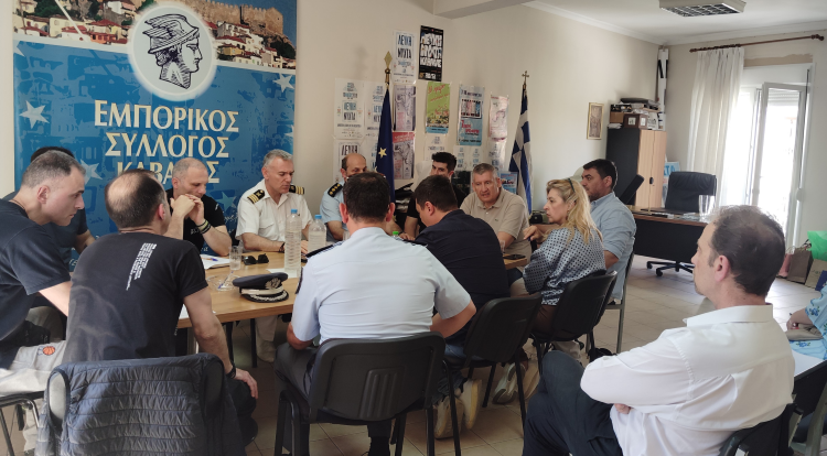 Σύσκεψη-στον-Εμπορικό-Σύλλογο-Καβάλας-για-την-αντιμετώπιση-του-παρεμπορίου