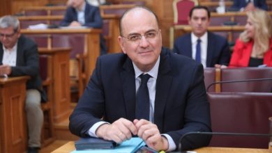 Μακάριος-Λαζαρίδης:-«Χθες,-όχι-αύριο-που-θα-είναι-αργά,-η-οικονομική-στήριξη-στους-πληγέντες-αγρότες-από-τον-περονόσπορο»