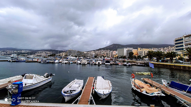 21χρονος-δέχτηκε-επίθεση-από-4-άντρες-στο-λιμάνι-της-Καβάλας