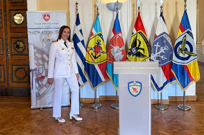 Μια-όμορφη-διάκριση-για-την-Καβάλα:-Η-Αντιπλοίαρχος-ΛΣ.-Χρυσάνθη-Ξακοπούλου-αποφοίτησε-από-τη-Σχολή-Εθνικής-Άμυνας”