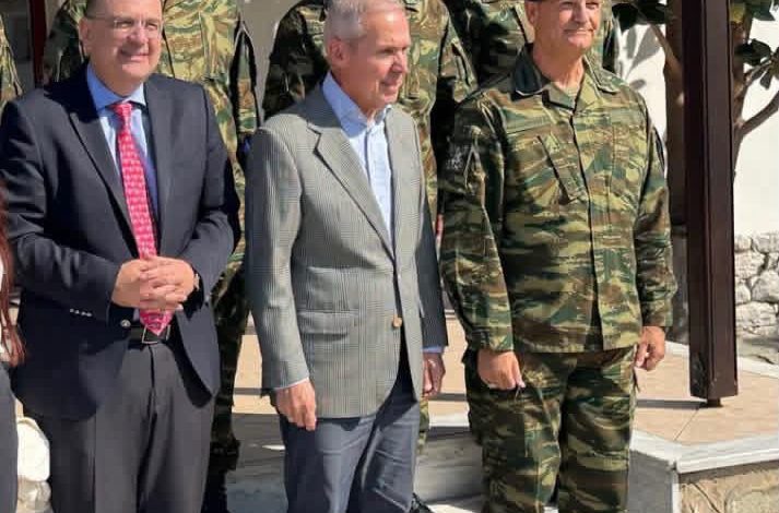 Ο-Υφυπουργός-Εθνικής-Άμυνας-Θανάσης-Δαβάκης-επισκέφθηκε-την-193-ΜΠΕΠ-mlrs-στην-Ελευθερούπολη