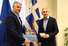 Επίσκεψη-του-Υφυπουργού-Εθνικής-Άμυνας-Θανάση-Δαβάκη-στον-Περιφερειάρχη-ΑΜΘ-Χριστόδουλο-Τοψίδη