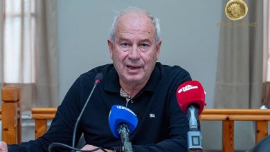 Θόδωρος-Μουριάδης:-Το-κόστος-του-χλοοτάπητα-στο-Βερούλειο-είναι-800.000-ευρώ-και-όποιος-το-αμφισβητεί-να-απευθυνθεί-στο-κράτος