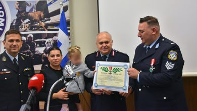 Απονομή-του-μεταλλίου-«Αστυνομικού-Αριστείου-Ανδραγαθίας»-στον-Αρχιφύλακα-Χρήστο-Σαββαΐδη